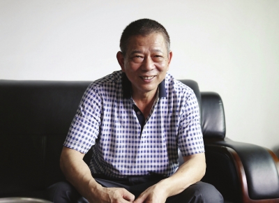 德星阀门有限公司总经理吴荣发 阀门“老匠人”的多面人生